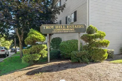 5455 North Main Street #7D 1