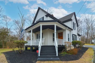 8 Walnut St 1