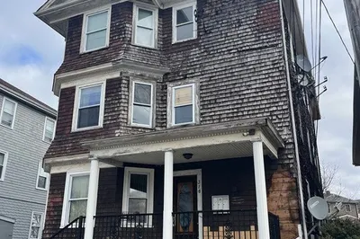 318 Eastern Avenue 1