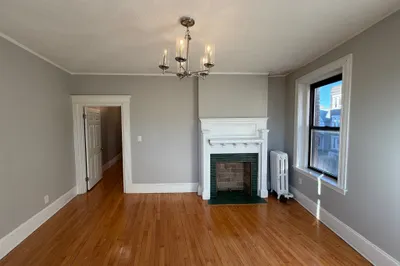100 Linden St #6 1