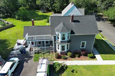 56 Pilgrim Rd 1