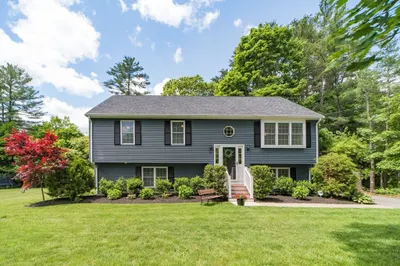 21 Woodlawn St 1