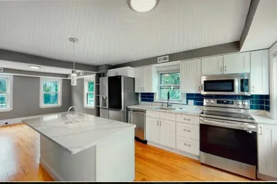 21 Washington Ave #1