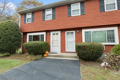 3 Christopher Dr #1 1