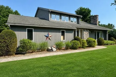 36 Fraser Dr 1