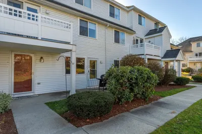 360 Littleton Rd #D15 1