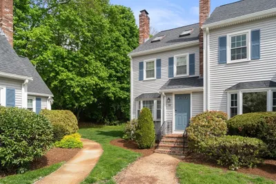 93 Village St #93 1