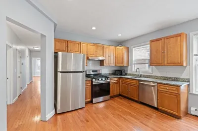66 Clarkson St #3