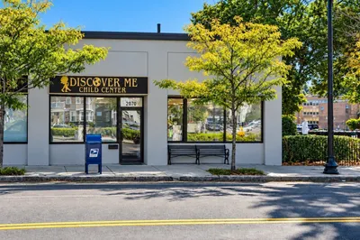2070 Centre St 1