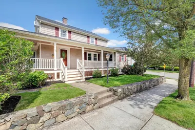 93 Mystic Street