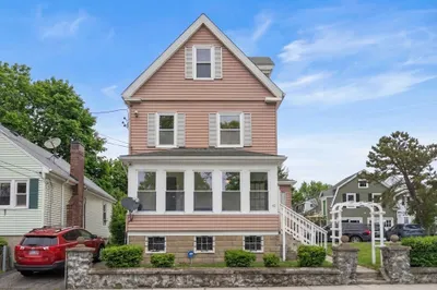 60 Taunton Ave
