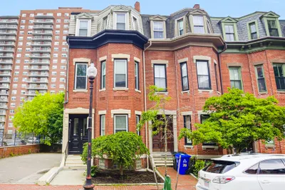 31 Worthington St