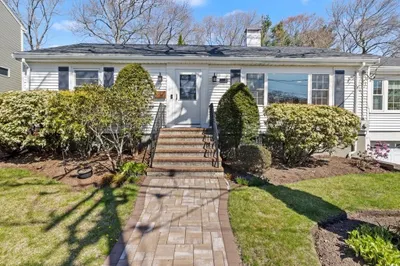 39 Broad Meadow Rd