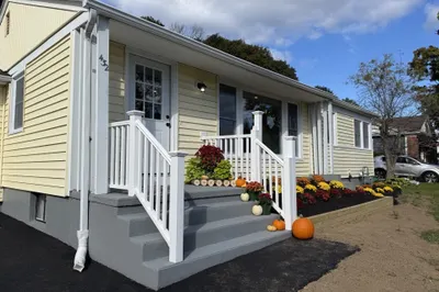 432 Mower St 1