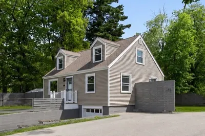 149 Oak St