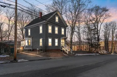 98 Laurel Ave 1
