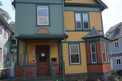 21 Conway Street #1