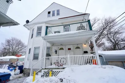 183 Farnham St 1