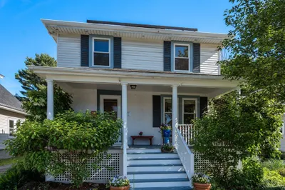 16 Circular Ave 1