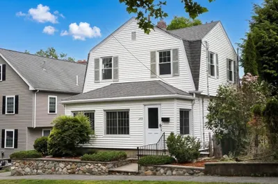 233 Florence Ave 1