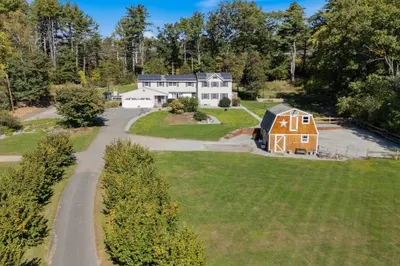 24 Silvermine Road 1