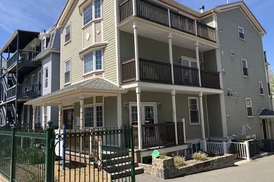89 Pearl St #1 1
