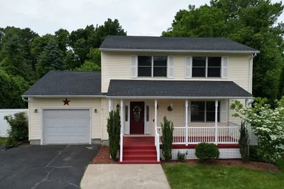 109 Vineland Ave 1