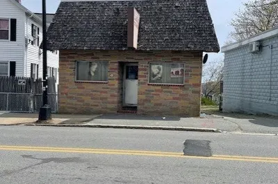 770 County St 1