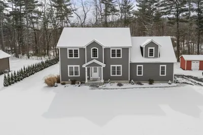 162 Old Cabot Rd 1