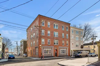 149 DerBy St #B 1