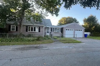 3 Maple St 1