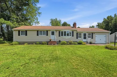 25 Paulson Dr 1