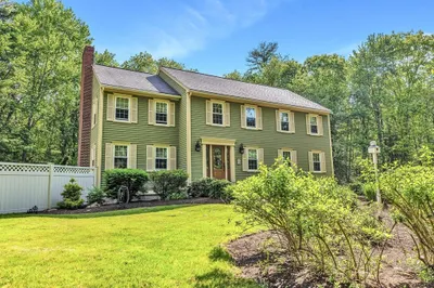 3 Colleny Drive