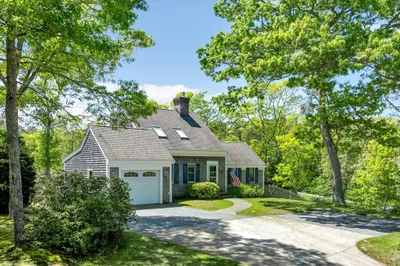 38 Shorewood Dr 1