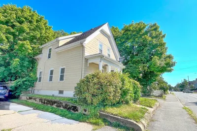 191 Menlo St
