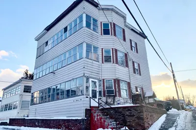 160 Madison St