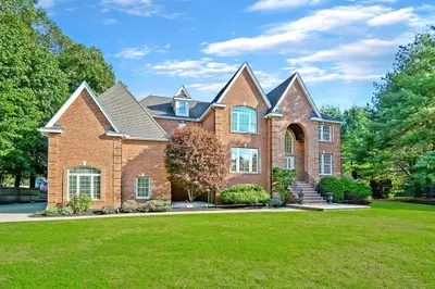 1 Ashley Ct 1