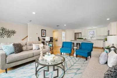 582 Canterbury Street #5 1