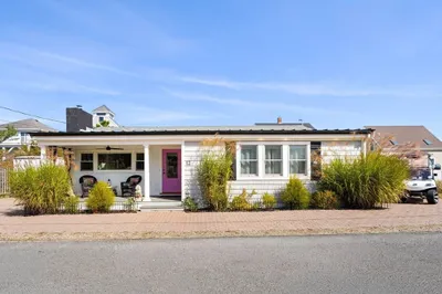 12 Barker St 1
