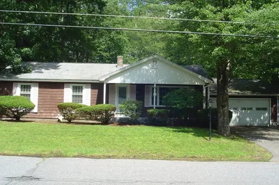 81 Norwood Ave