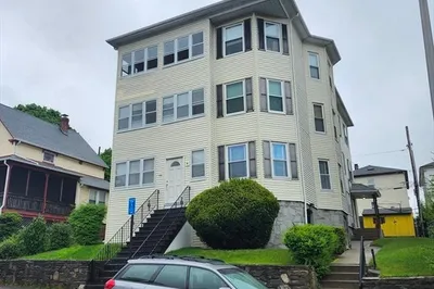 125 Ingleside Ave