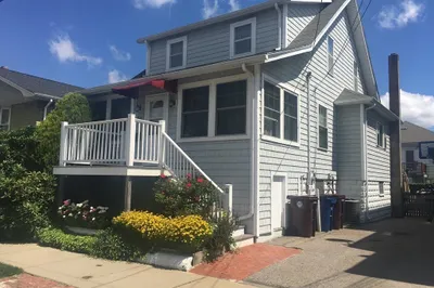 58 Lancaster Ave