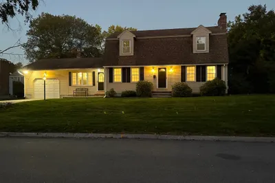 65 Surrey Ln 1