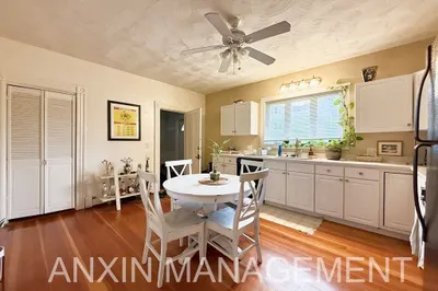 14-16 Allen St #1