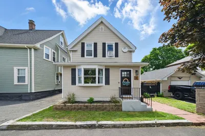 62 Rodman St