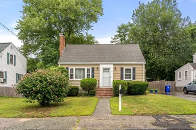 15 Rockwood Pl 1