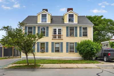 328-330 Cabot St 1