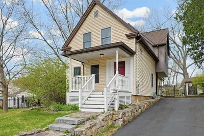 24 Cedar St