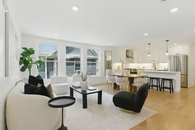 43-45 Wellington St #2