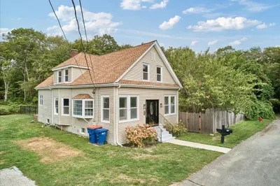 70 Hathaway St 1
